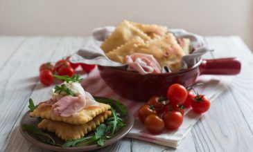 Gnocco fritto e tigelle